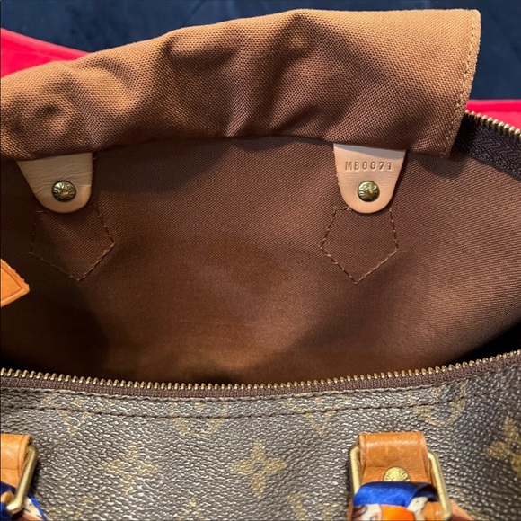 Louis Vuitton Speedy 35 - Picture 4 of 9